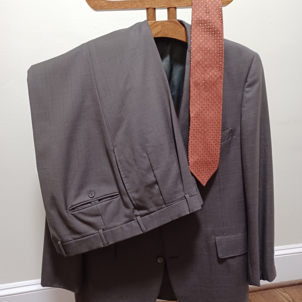 Southwick suits 44 regular